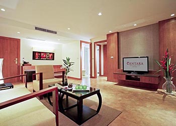 bedroom deluxe suite