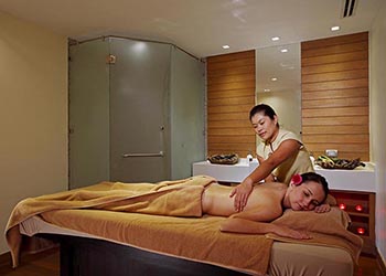 spa oil massage
