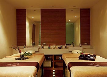 spa oil massage