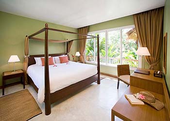 trat beachfront villa