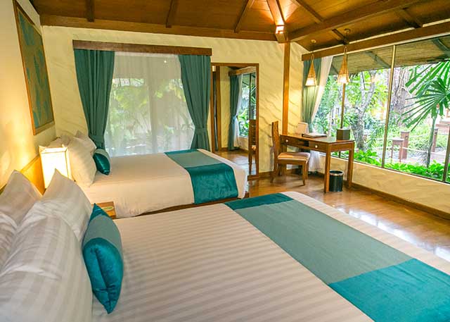 Premium Deluxe Cabana