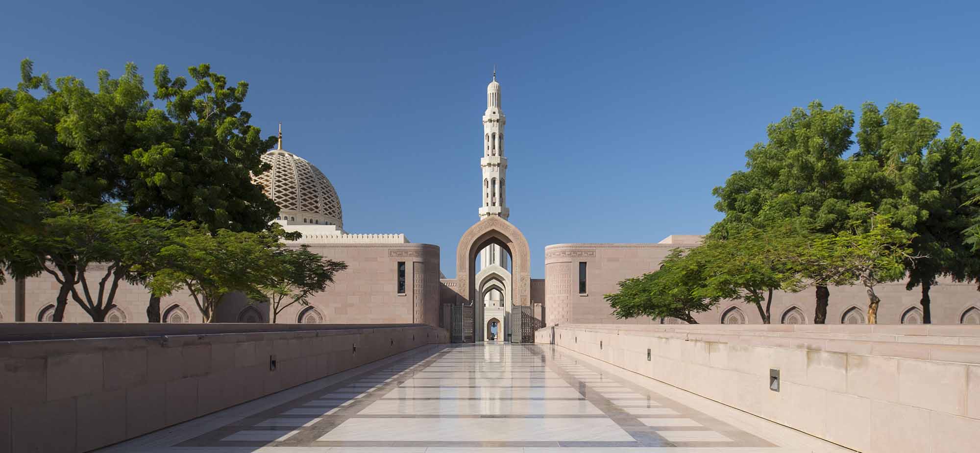 sultan qaboos grand mosque
