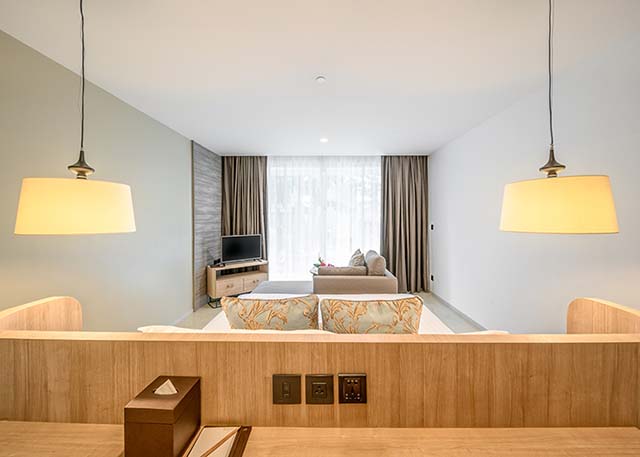 Plunge Pool Corner