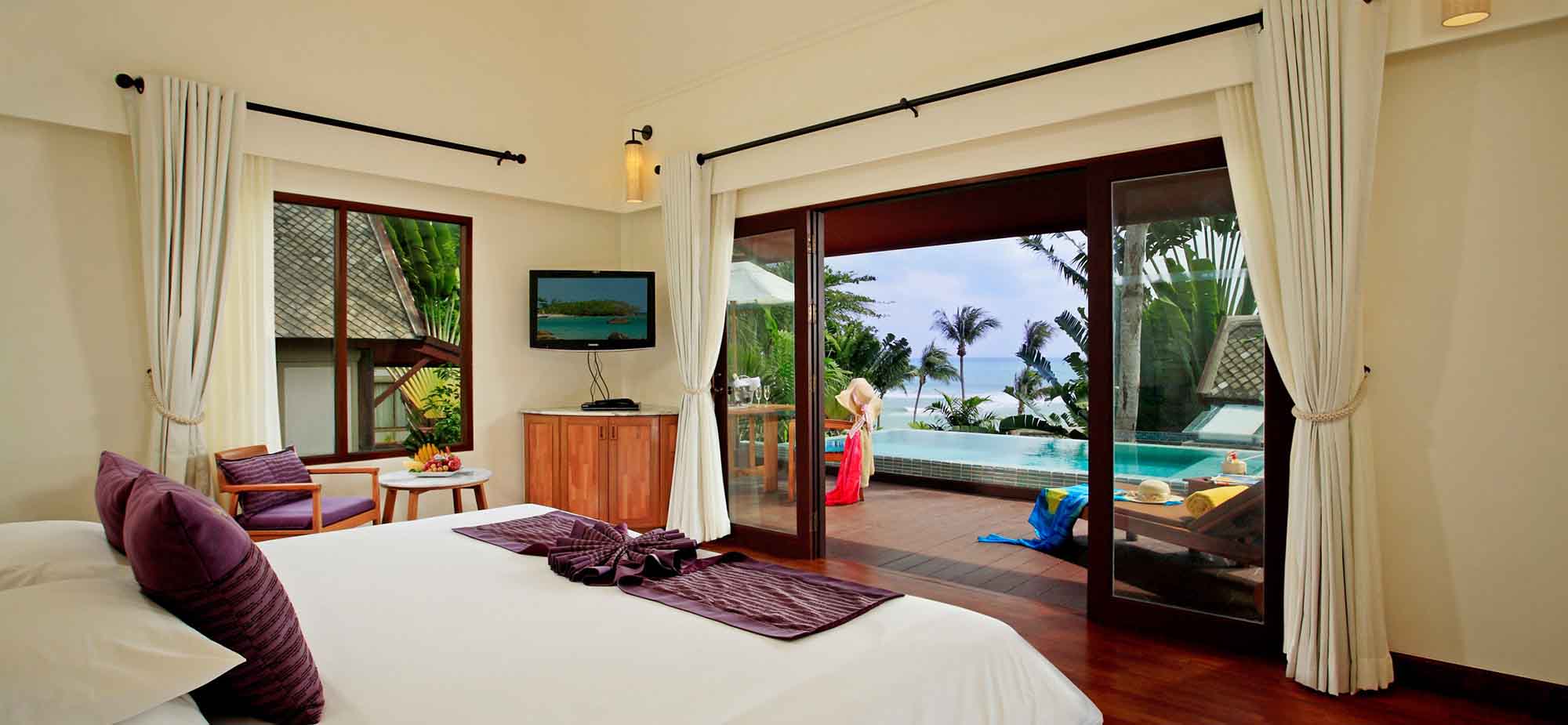 Deluxe Pool Villa Ocean View King